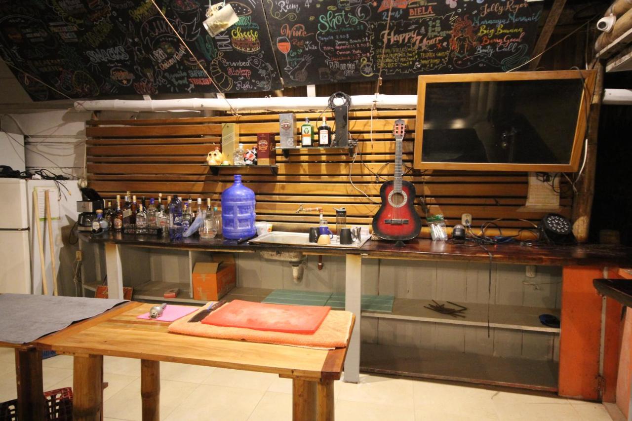 Kamala Surf & Backpacker Hostel Montañita Dış mekan fotoğraf